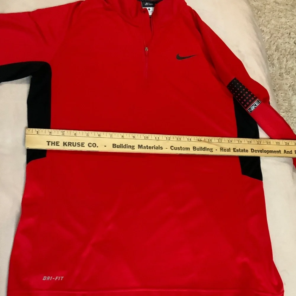 Nike Red Black L  Elite Dri Fit, Long Sleeve 1/4 Zip Golf Gym Workout Travel